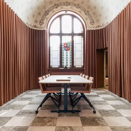 Yllw Factory inreder Emrahus historiska banklokaler i Landskrona