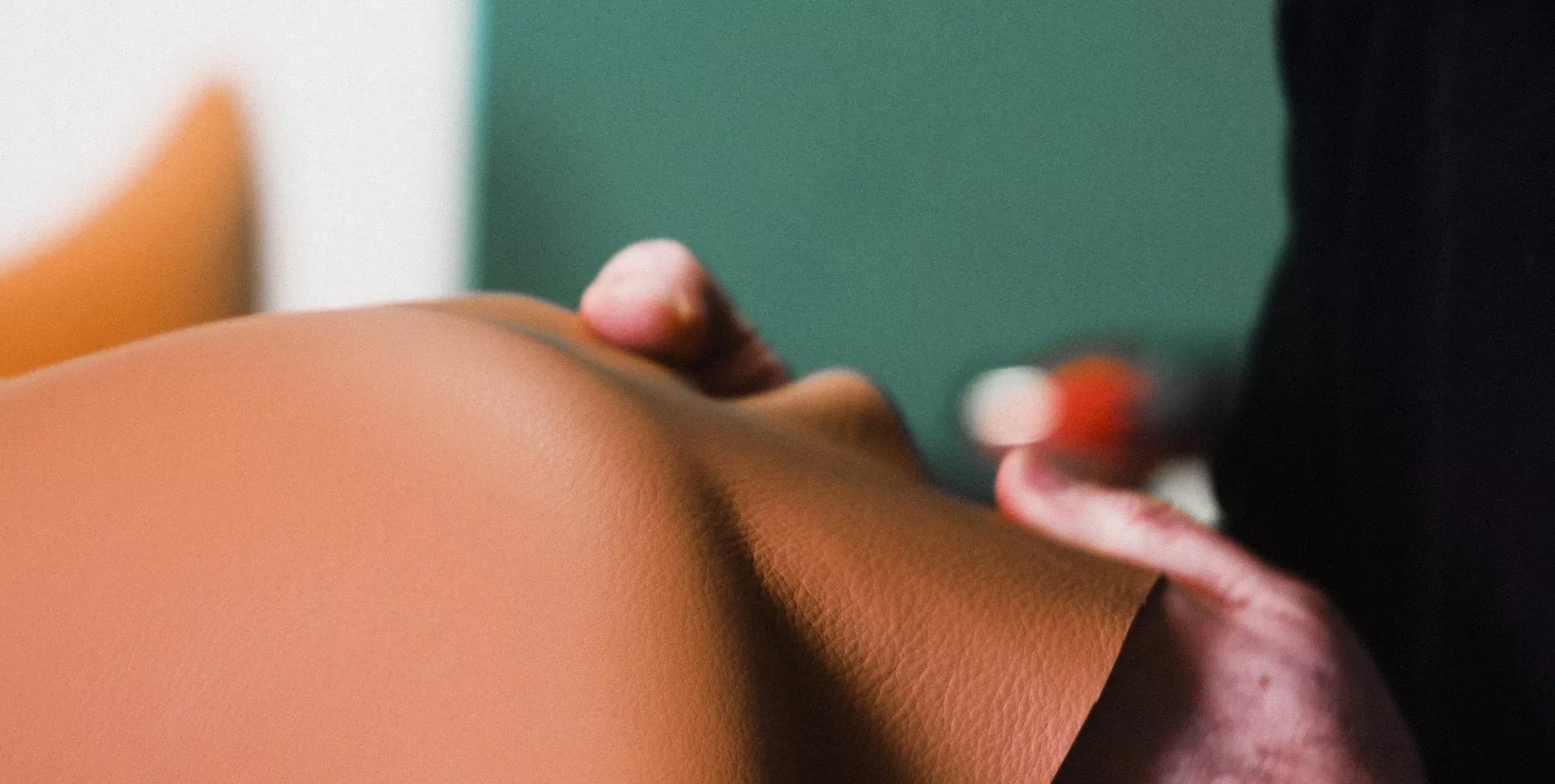 Yllw Factory omklädnad av fåtölj