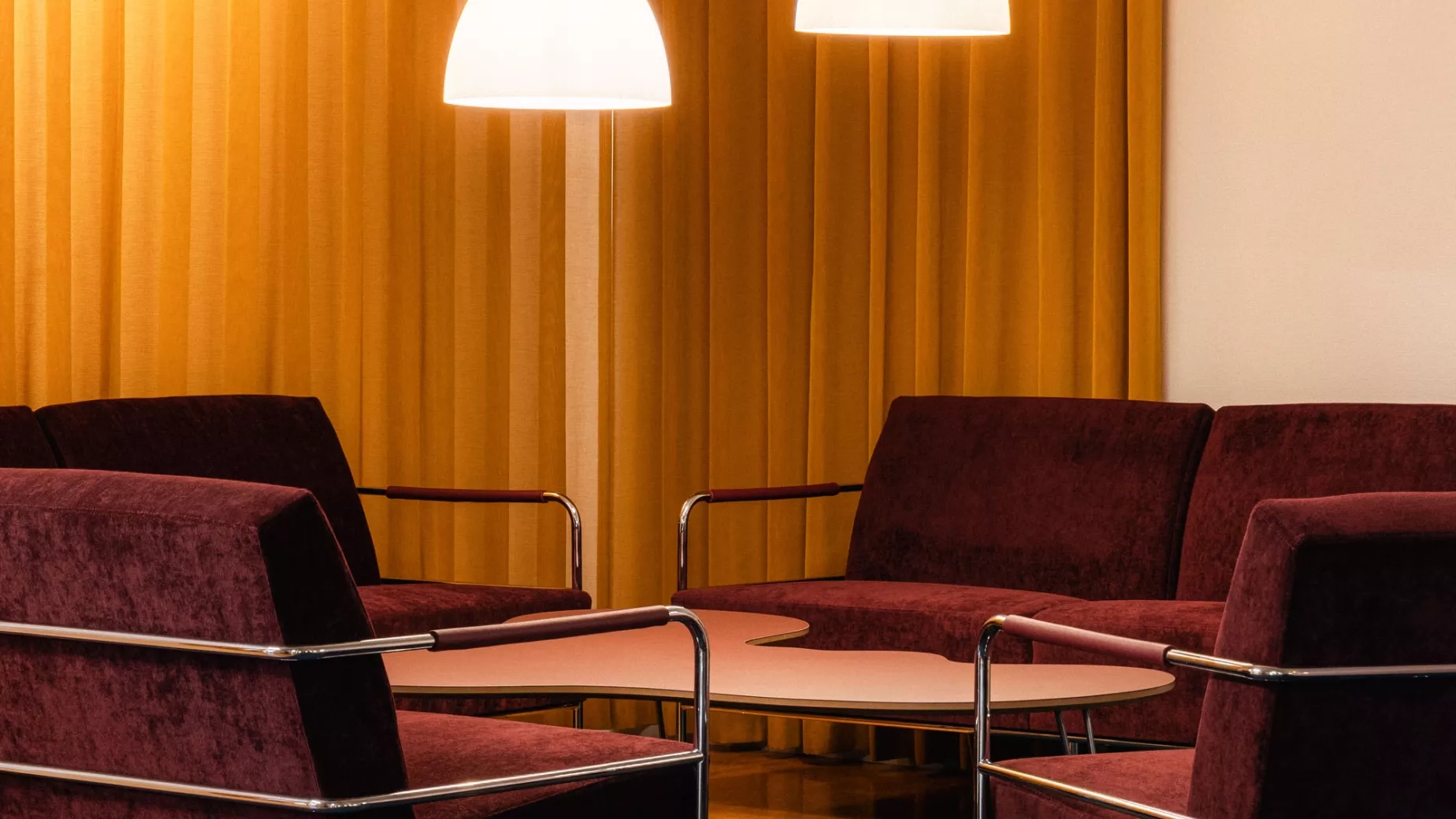 Möbler av Gunilla Allard klädda i Kirkby Design Crush