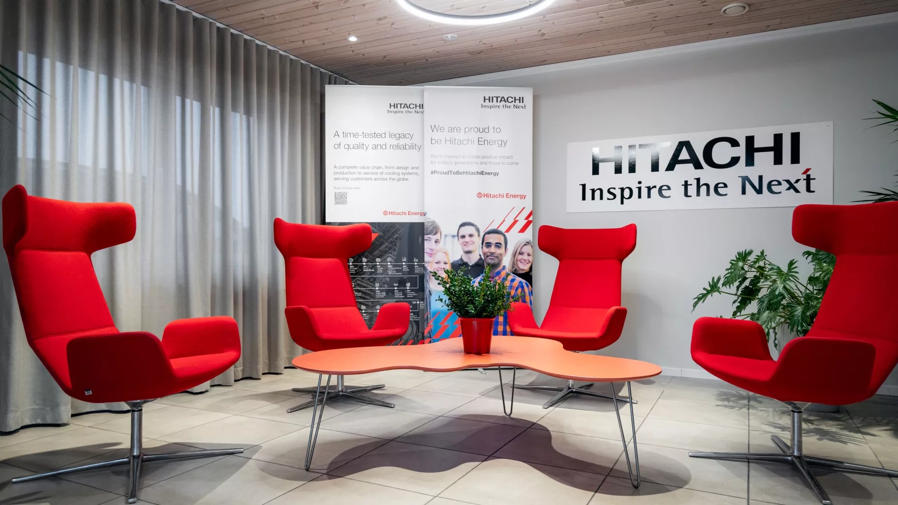 Entrén på Hitachi i Landskrona, inredd av Soeco by Yllw