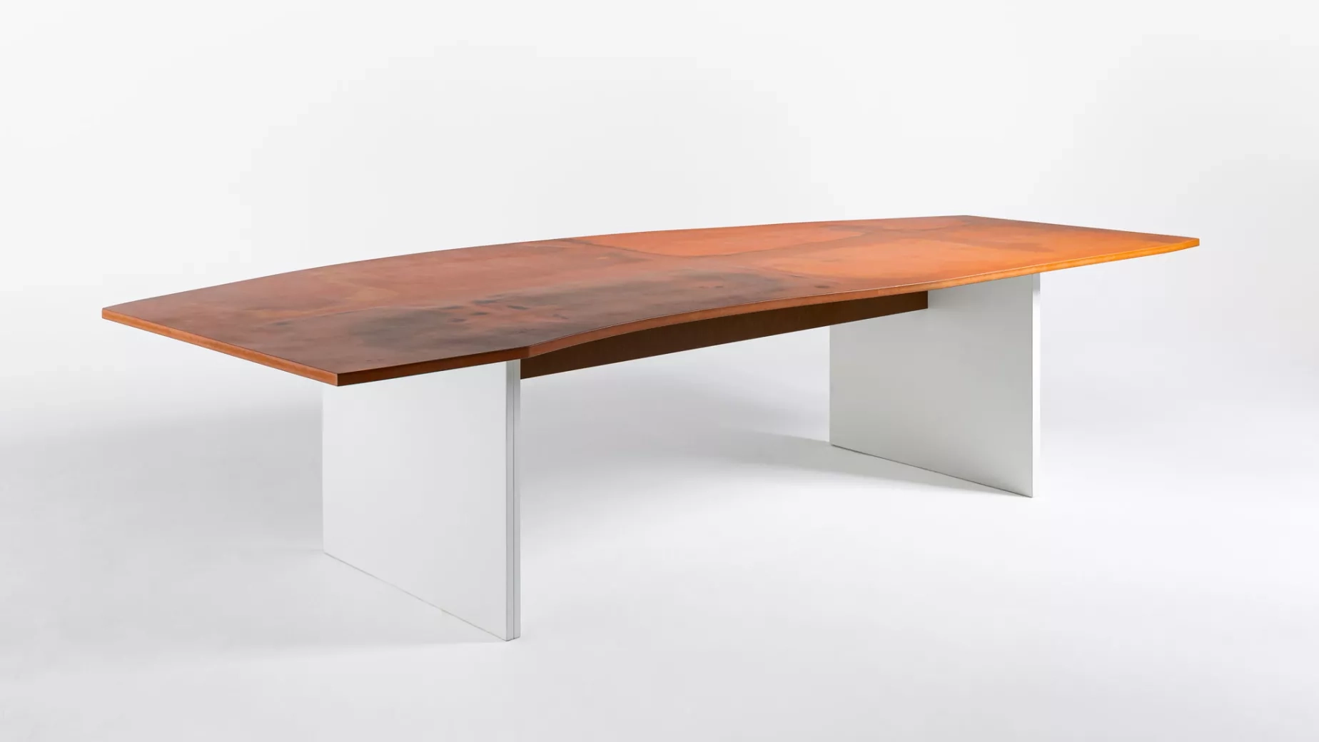 Konferensbord ur serien The Executive av Jenny Nordberg för Soeco by Yllw