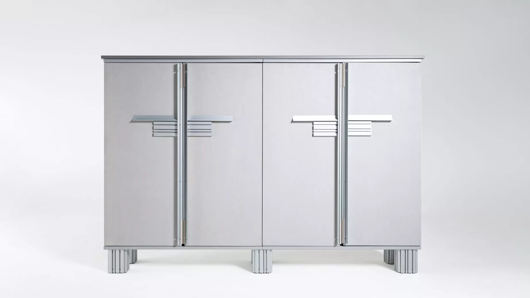 Skåp ur serien The Executive av Jenny Nordberg för Soeco by Yllw