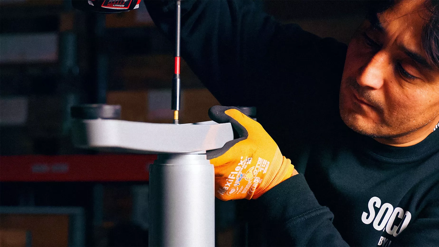 Yllw Factory Bordsverkstad Stativmontering